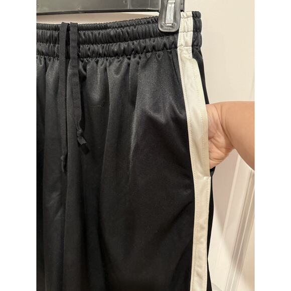 VTG Air Jordan Basketball Silky Shiny Dazzle Black White Shorts 1985/2005 - Picture 4 of 10